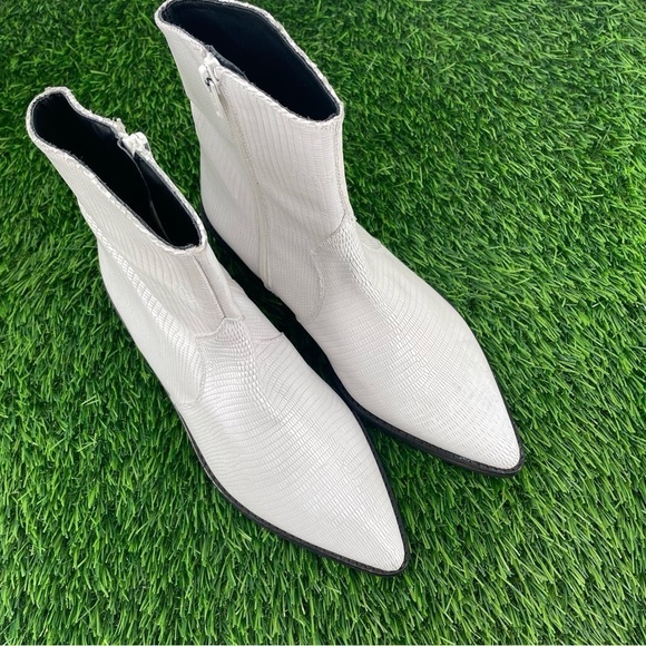 FREE PEOPLE NEW Luke Western White Croc Point Toe Zip Ankle Bootie Boot - Picture 6 of 11